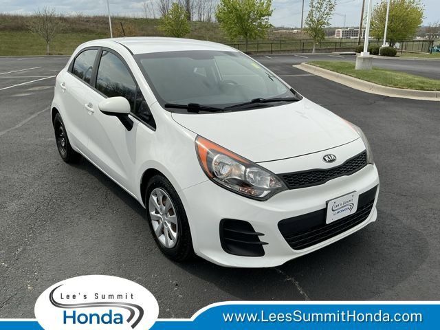 Clear White 2016 Kia Rio5 LX Hatchback Front-Wheel Drive 6-Speed Automatic