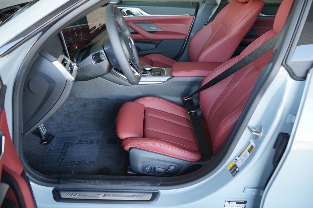 Thumbnail: 2026 BMW i4 - 11