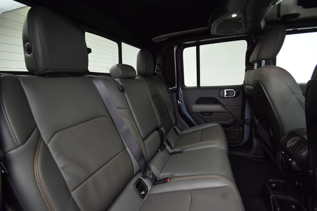 new 2026 Jeep Gladiator car, priced at $57,363