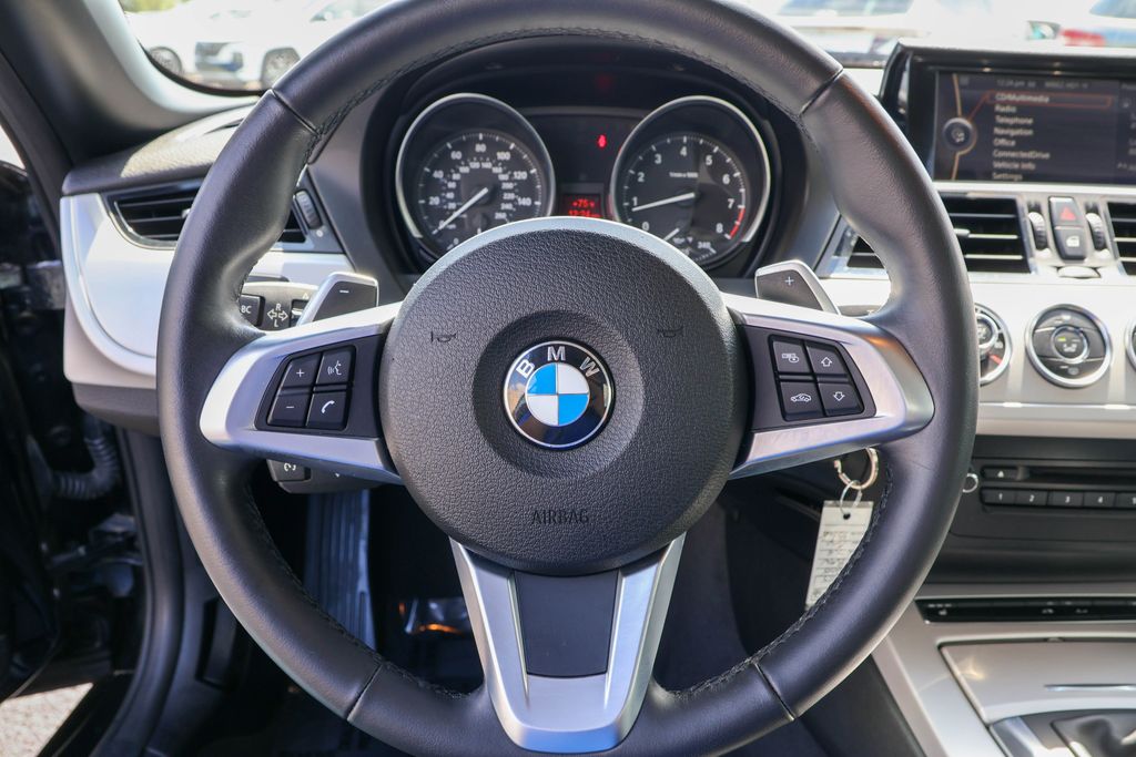 2015 BMW Z4 sDrive28i 17