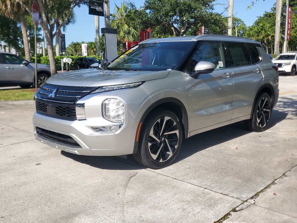 used 2023 Mitsubishi Outlander car, priced at $22,995