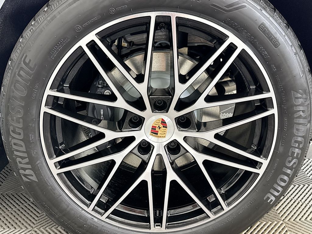 Thumbnail: 2026 Porsche  - 32