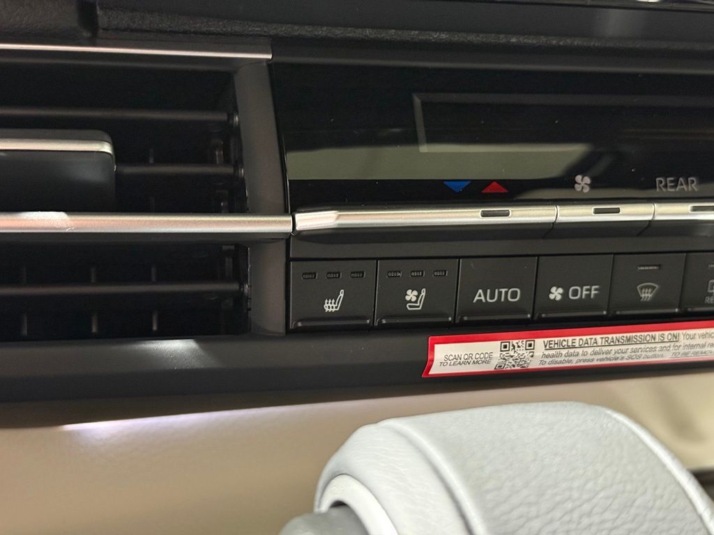 Thumbnail: 2026 Toyota Sienna - 31