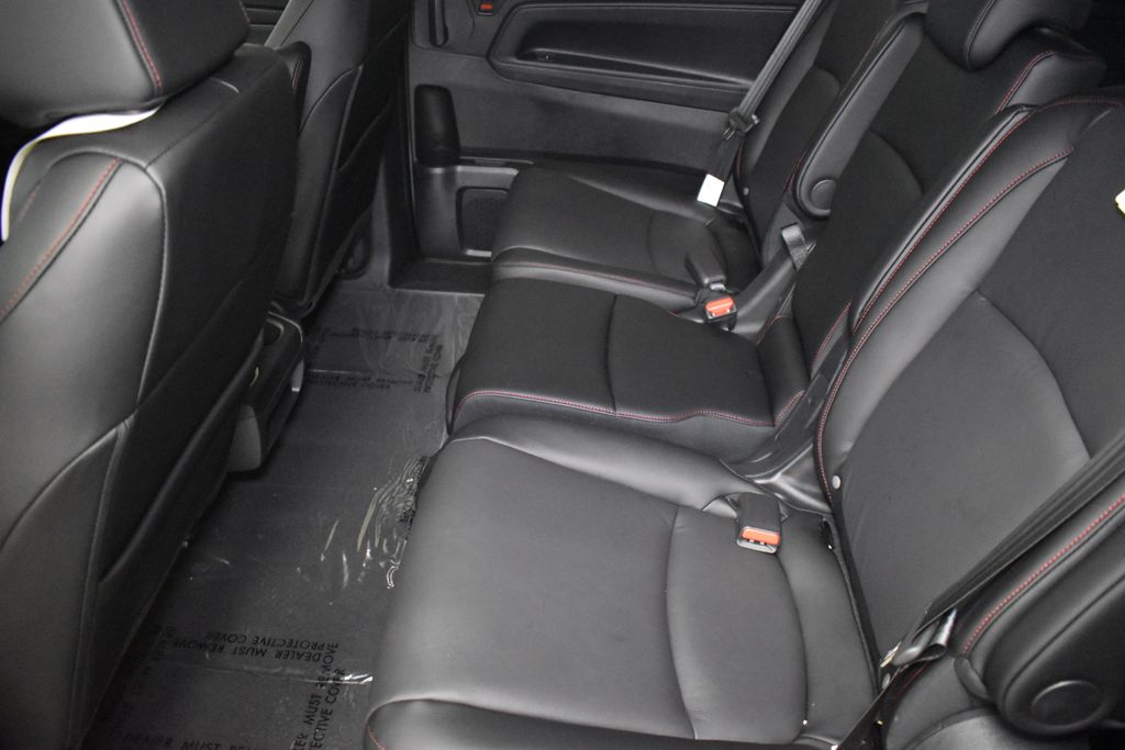 Thumbnail: 2026 Honda Odyssey - 21
