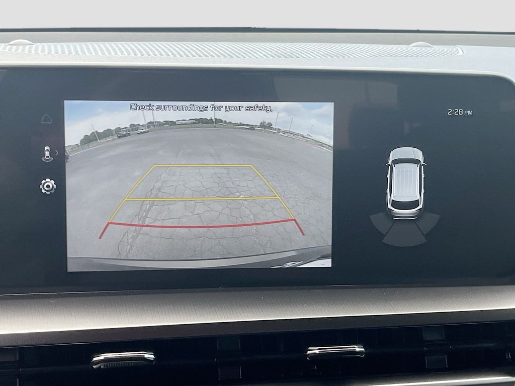 Used 2025 Green Kia S image 14