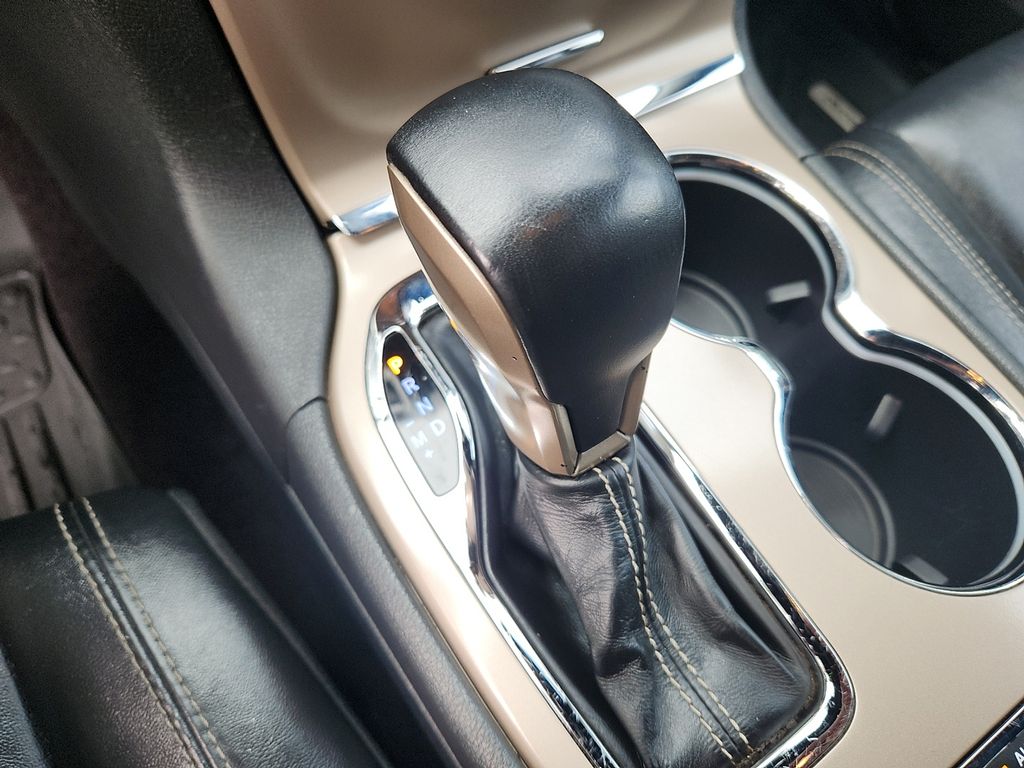 Thumbnail: 2017 Jeep Grand Cherokee - 14