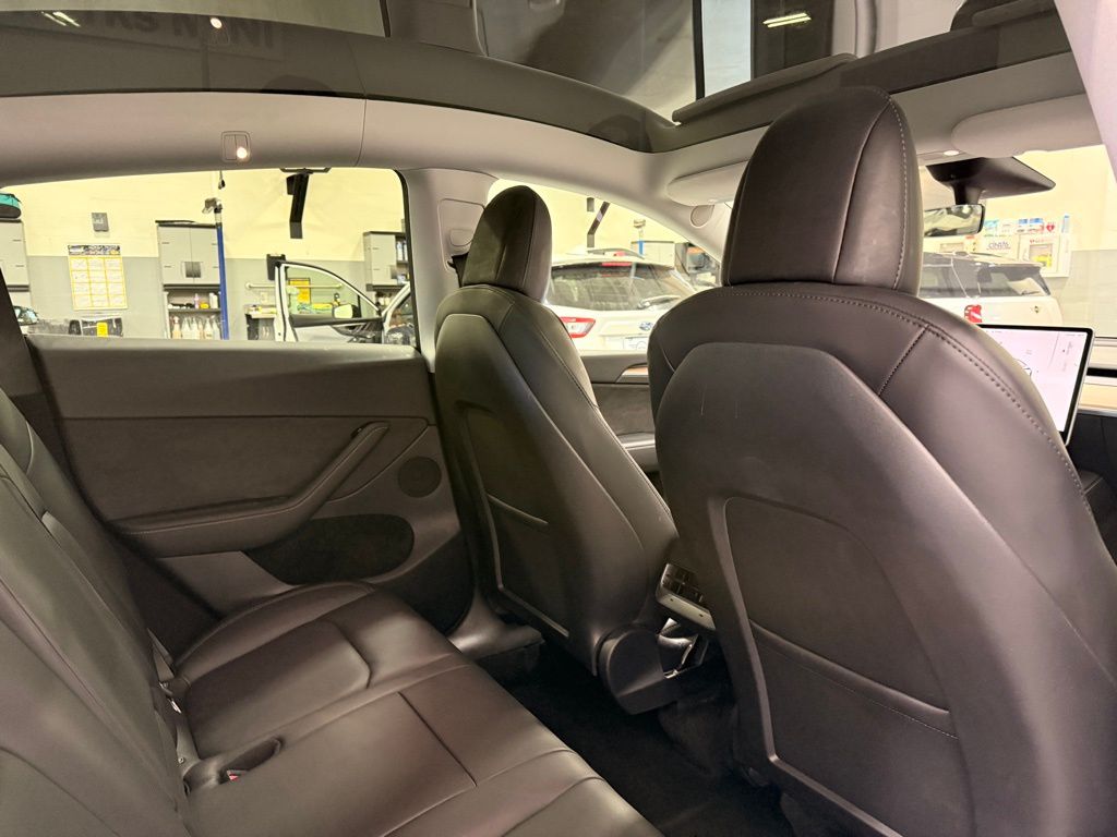 Thumbnail: 2023 Tesla Model Y - 23