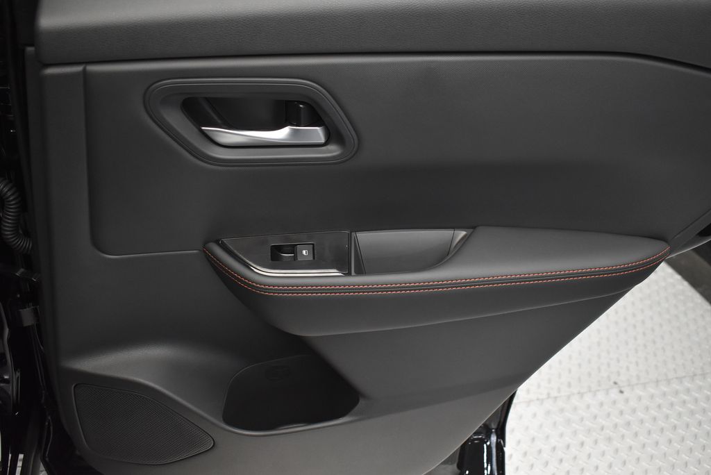 Thumbnail: 2026 Nissan Rogue - 28