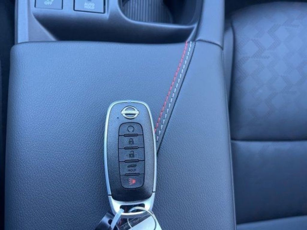 2026 Nissan Sentra SR - Photo 20