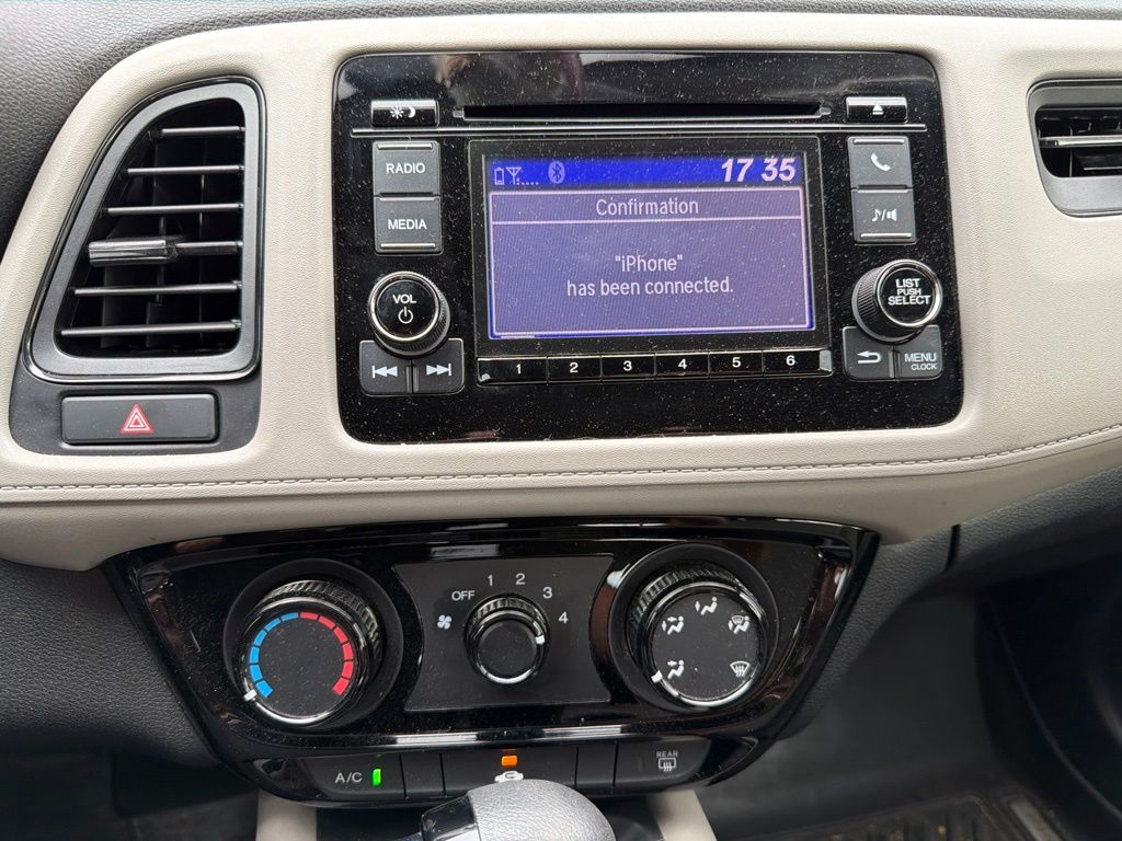 Used 2019 Silver Honda LX image 11