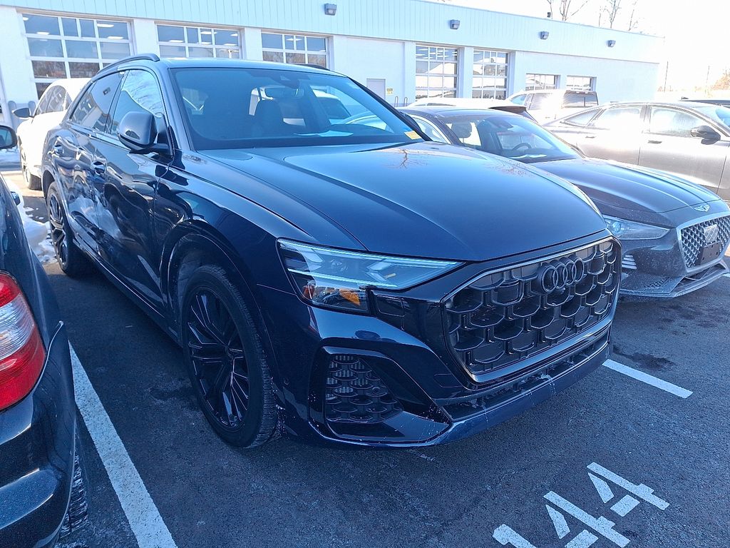 Thumbnail: 2024 Audi SQ8 - 3