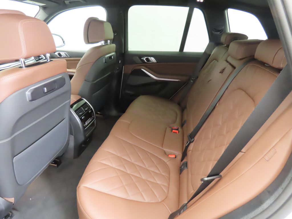 Thumbnail: 2026 BMW X5 - 20