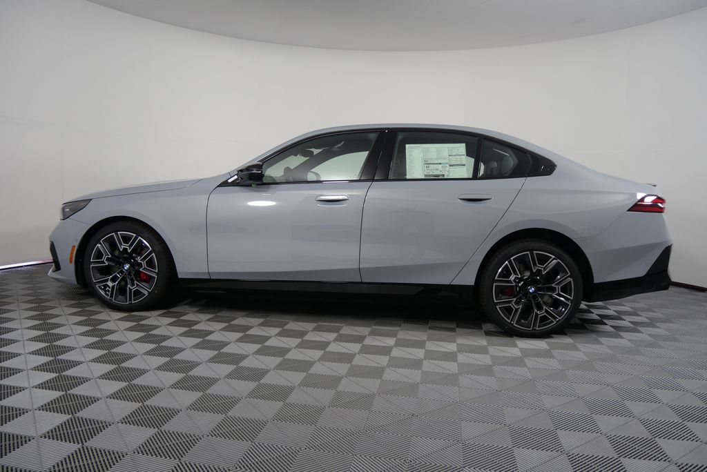 2025 BMW i5 M60 6