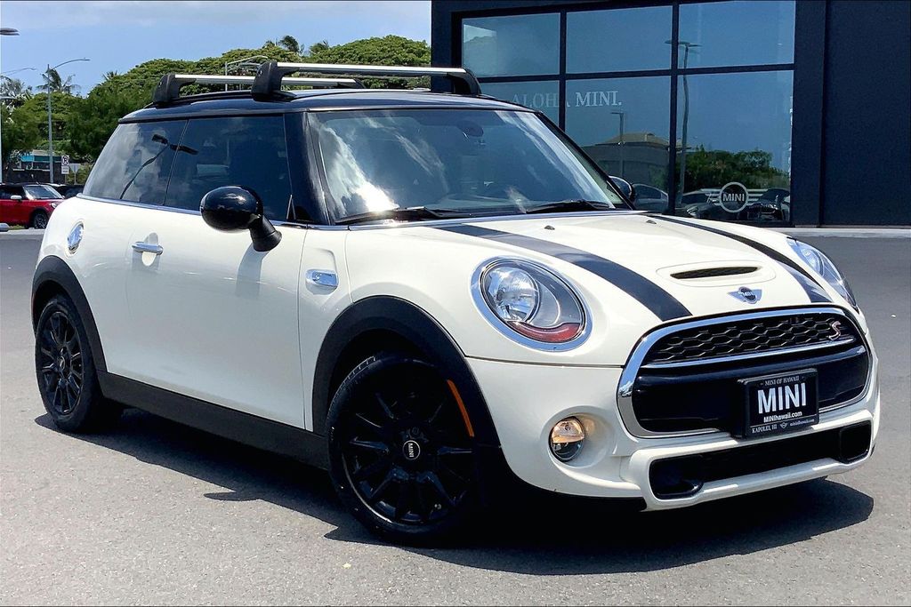 2015 MINI Cooper S 2-Door Hatchback FWD