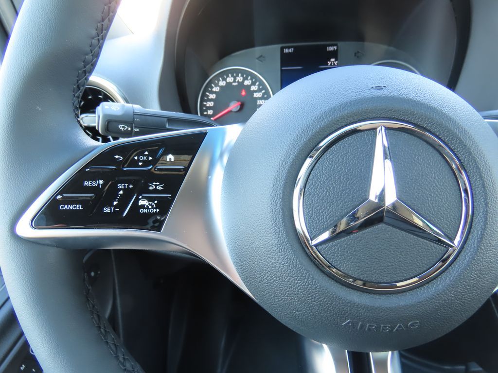 Thumbnail: 2025 Mercedes-Benz Sprinter - 12