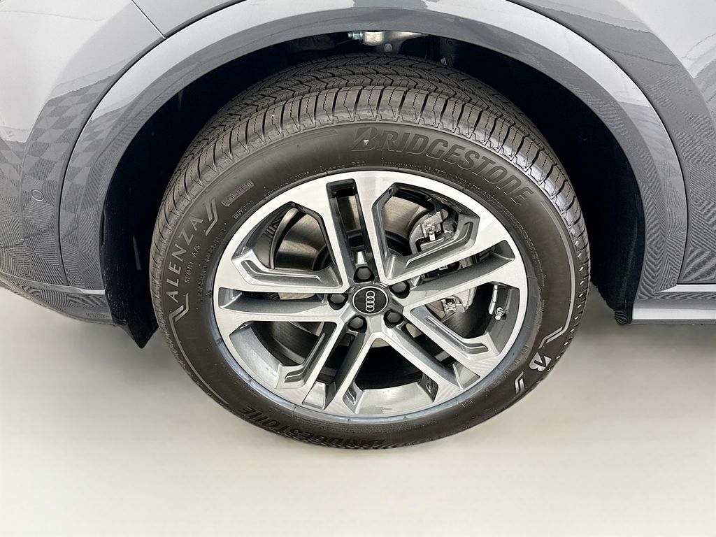 Thumbnail: 2025 Audi Q5 - 29