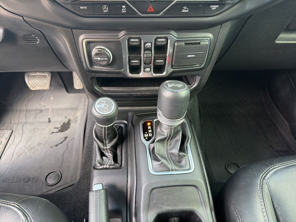 2022 Jeep Wrangler Unlimited Sahara 4x4