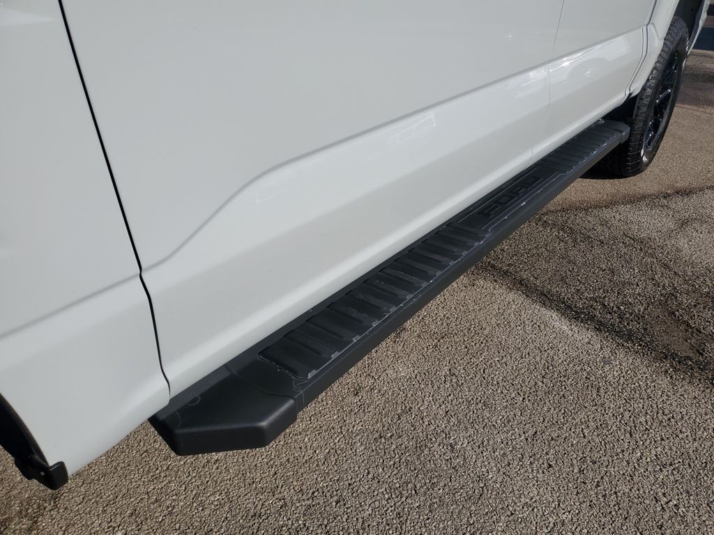 New 2026 White Ford XLT image 9