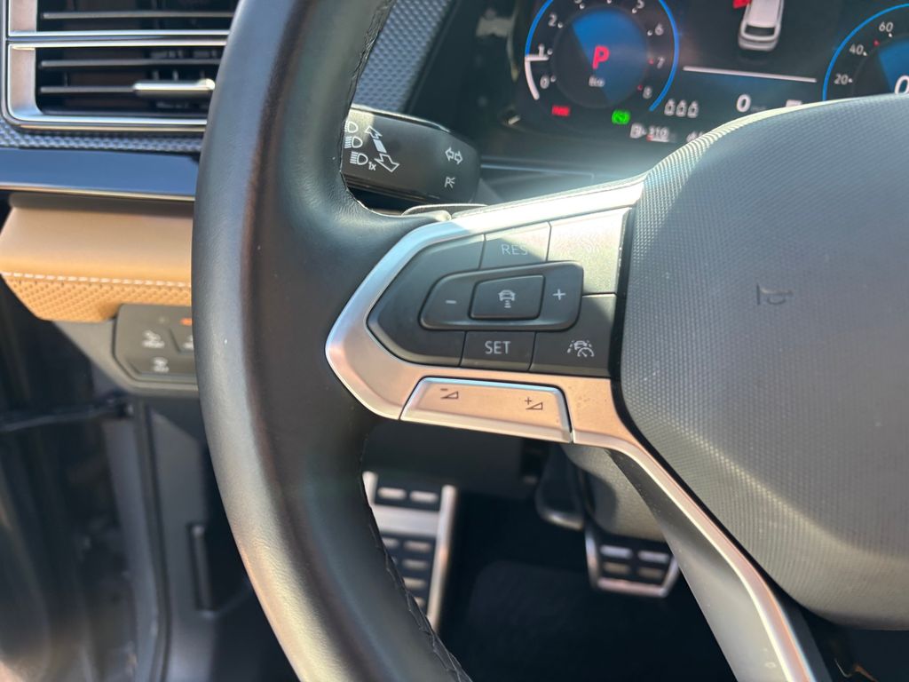 Used Car 2024 Volkswagen Atlas Cross Sport  2.0t Sel R-line For Sale Under $40,000 In Austin, Texas