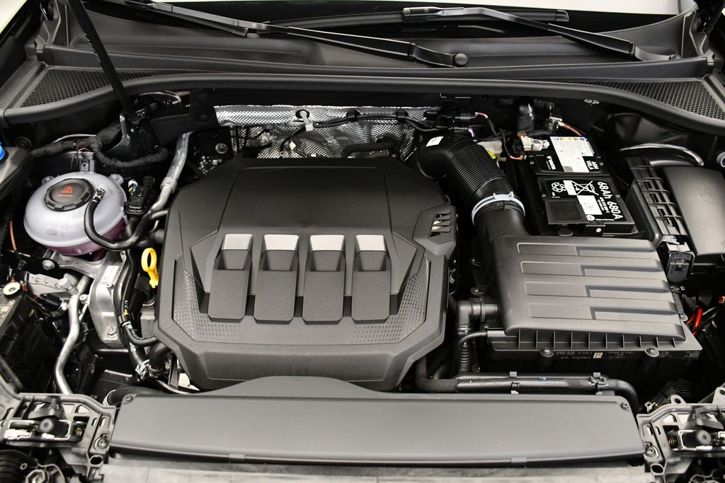 Thumbnail: 2025 Audi Q3 - 12