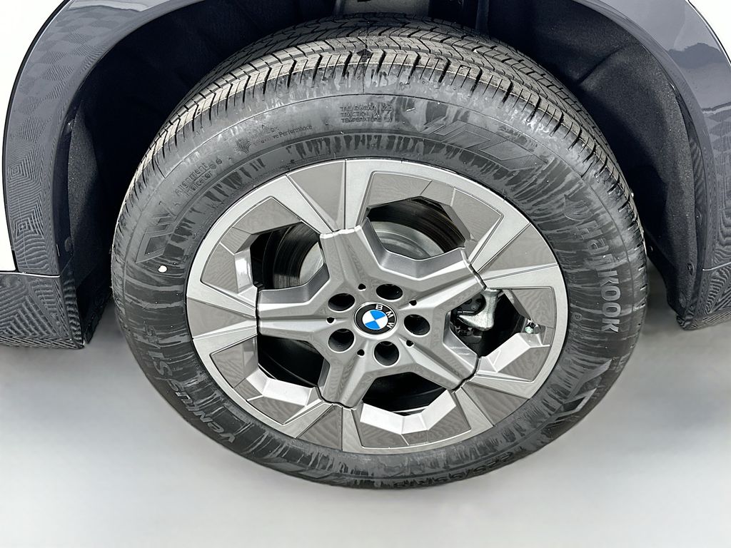 Thumbnail: 2026 BMW X1 - 23