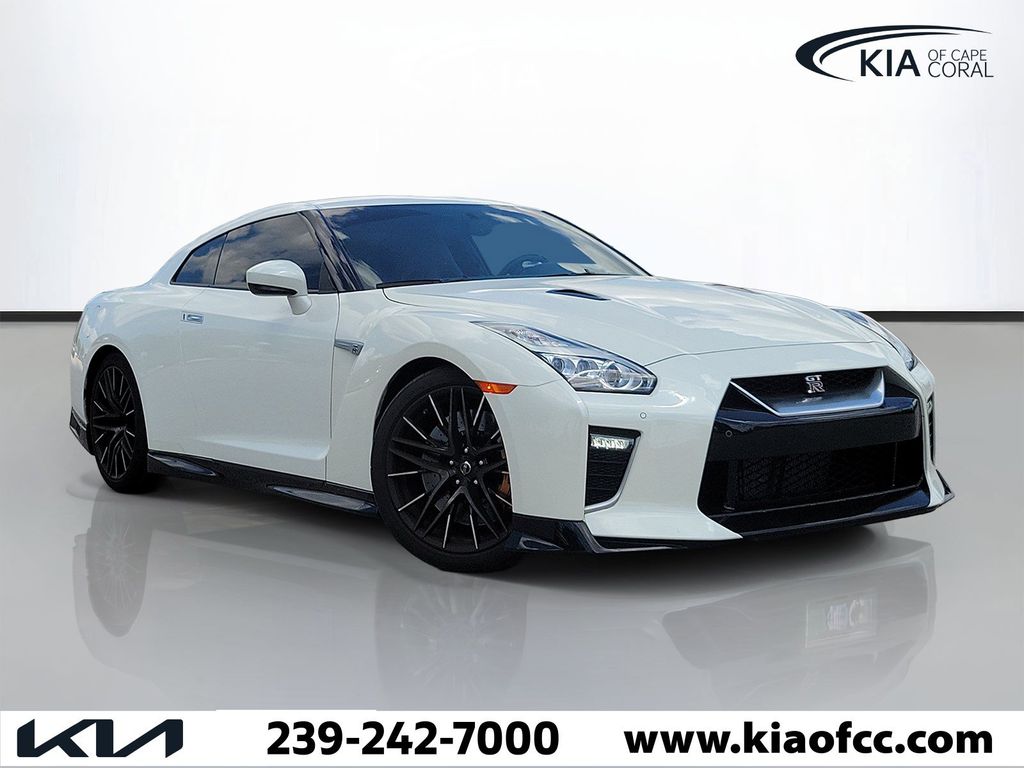 2020 Nissan GT-R Premium