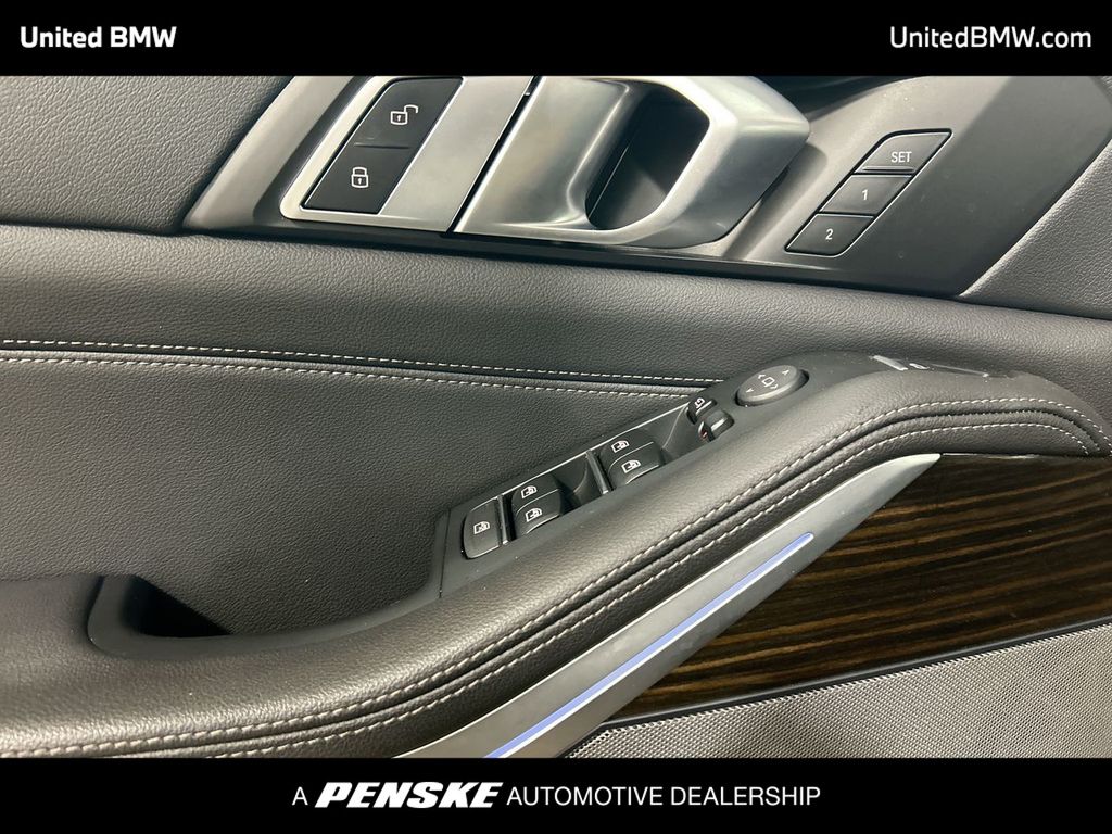 Thumbnail: 2021 BMW X5 - 11