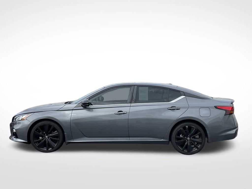 Thumbnail: 2022 Nissan Altima - 2