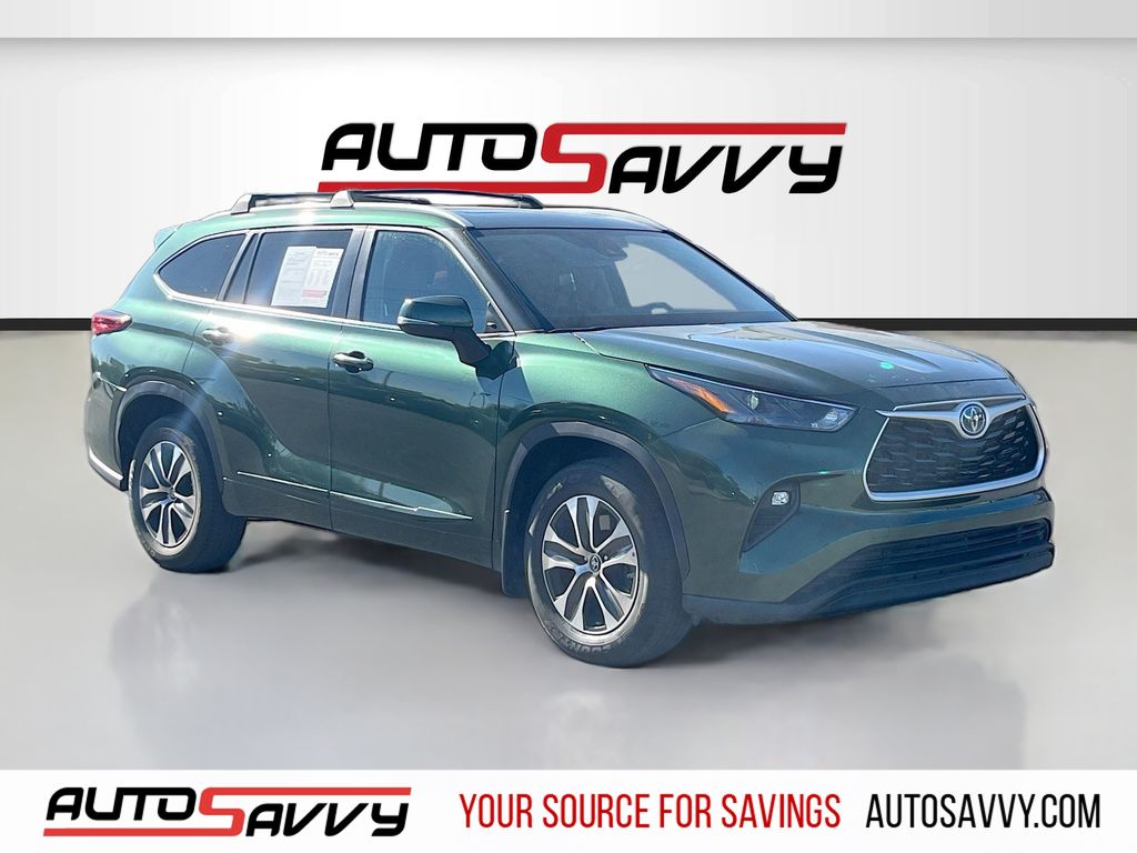 2023 Toyota Highlander Hybrid XLE FWD