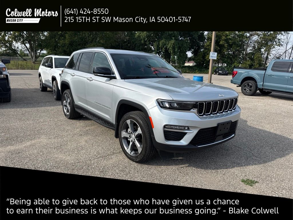 Silver Zynith 2025 Jeep Grand Cherokee SUV / Crossover Four-Wheel Drive 8-Speed Automatic