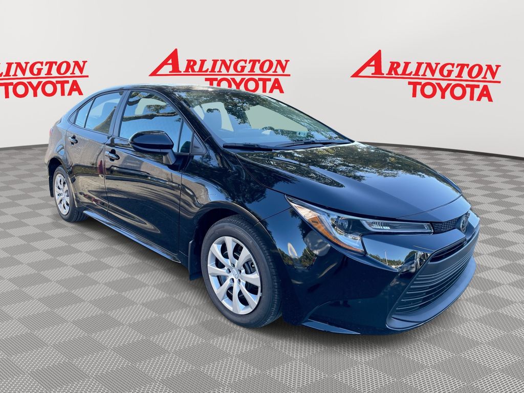 2026 Toyota Corolla LE's photo