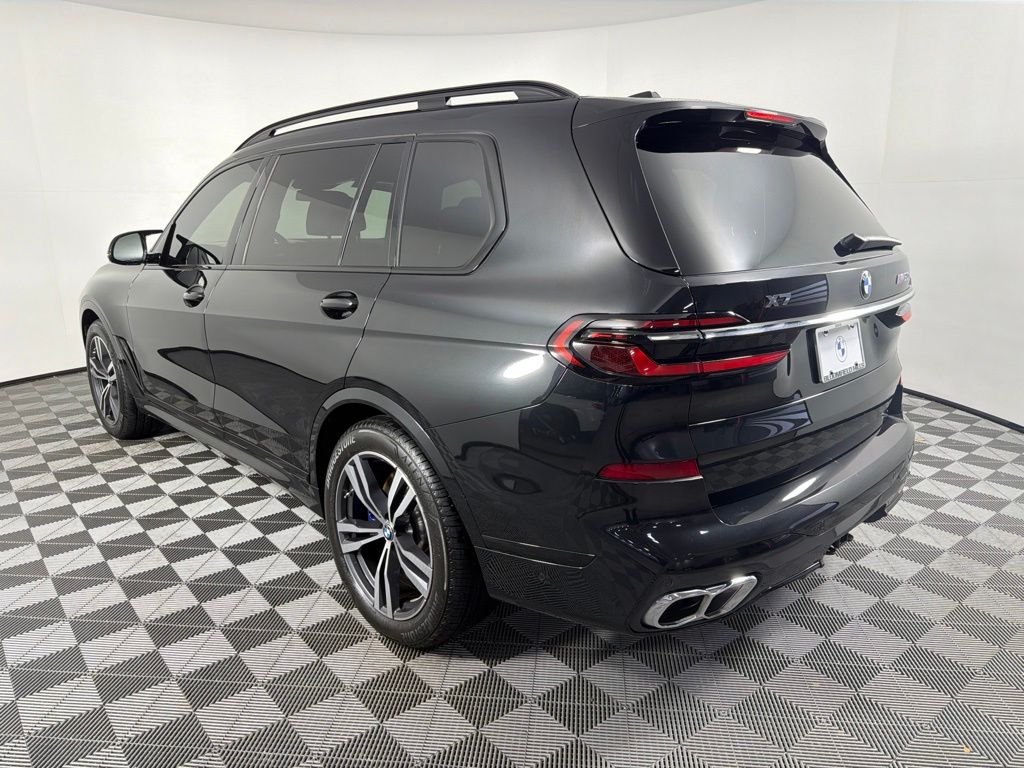 Thumbnail: 2024 BMW X7 - 7