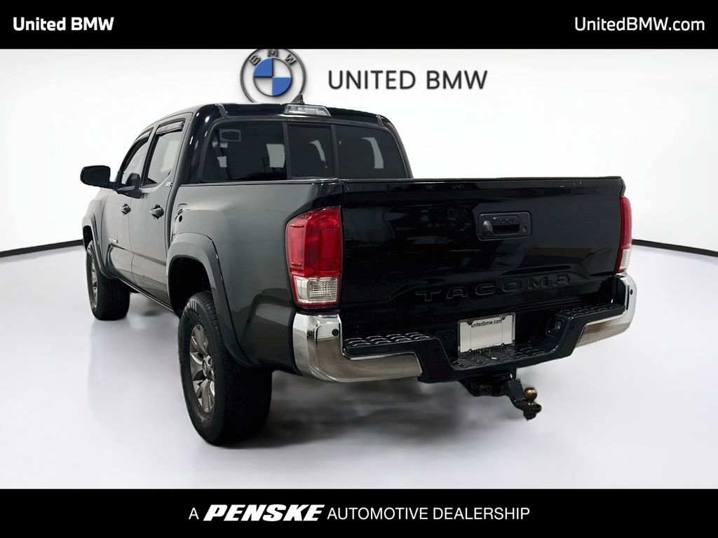Thumbnail: 2017 Toyota Tacoma - 7