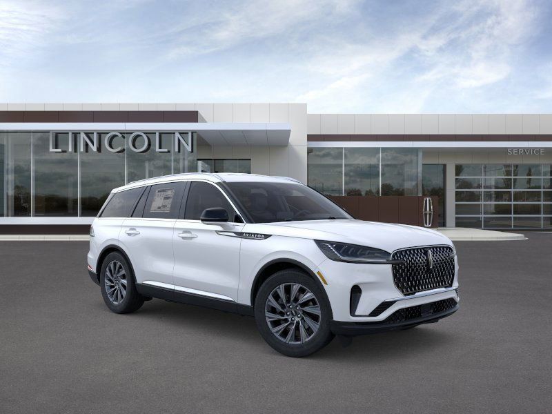 Thumbnail: 2026 Lincoln Aviator - 7