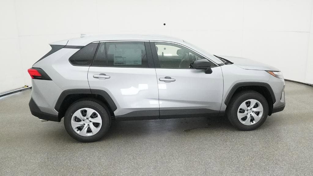 Thumbnail: 2025 Toyota RAV4 - 5