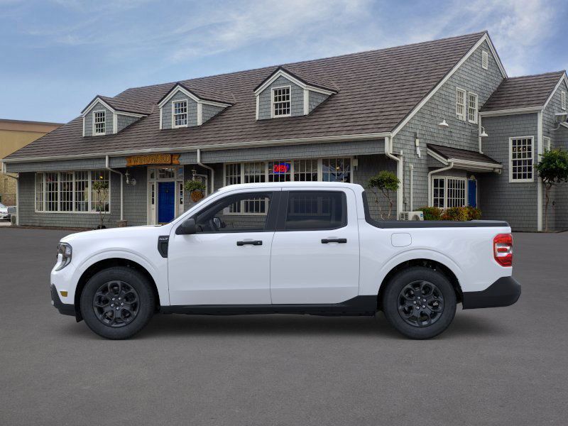 New 2025 White Ford XLT image 3