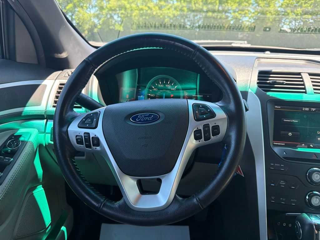 Thumbnail: 2012 Ford Explorer - 12