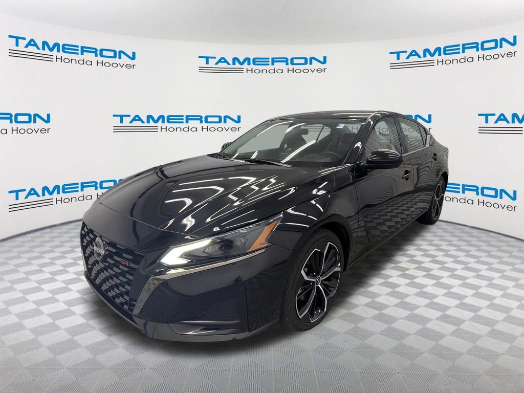 2025 Nissan Altima 2.5 SR FWD