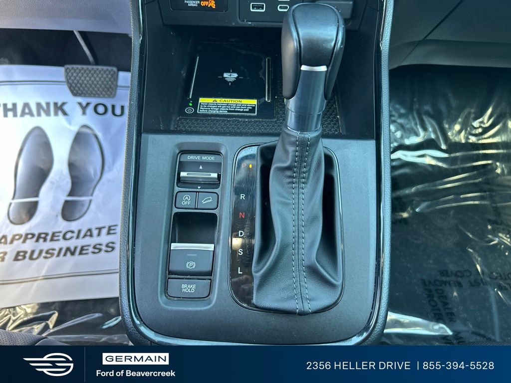 Used 2023 White Honda EX-L image 21