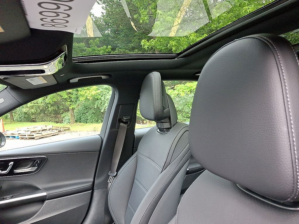 Thumbnail: 2025 Mercedes-Benz C-Class - 11