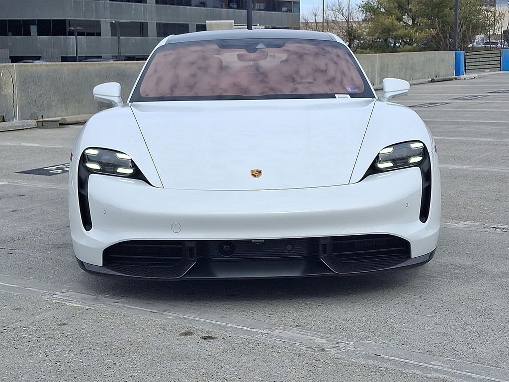 Thumbnail: 2022 Porsche Taycan - 6