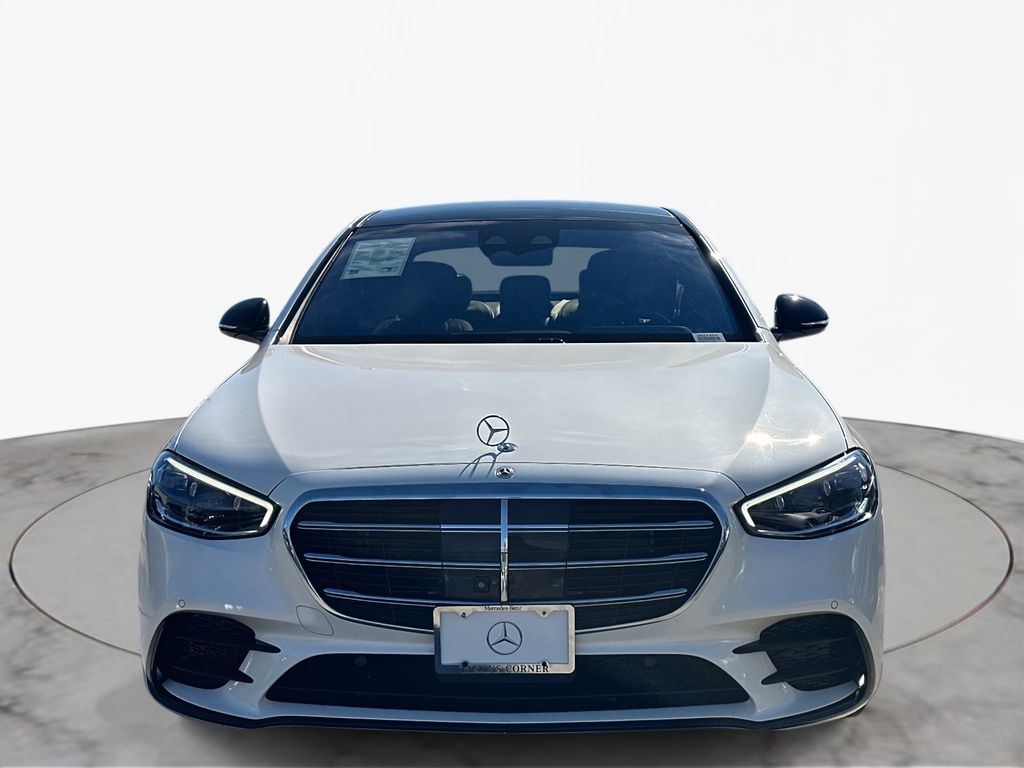 Thumbnail: 2022 Mercedes-Benz S-Class - 4