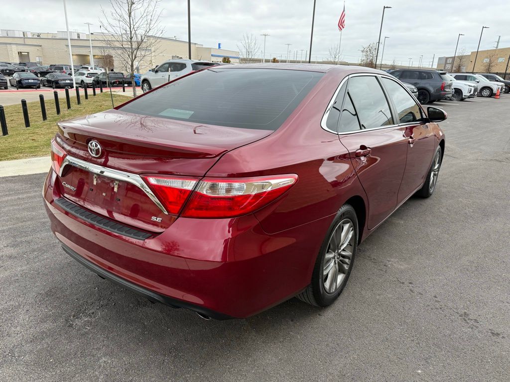Thumbnail: 2016 Toyota Camry - 4
