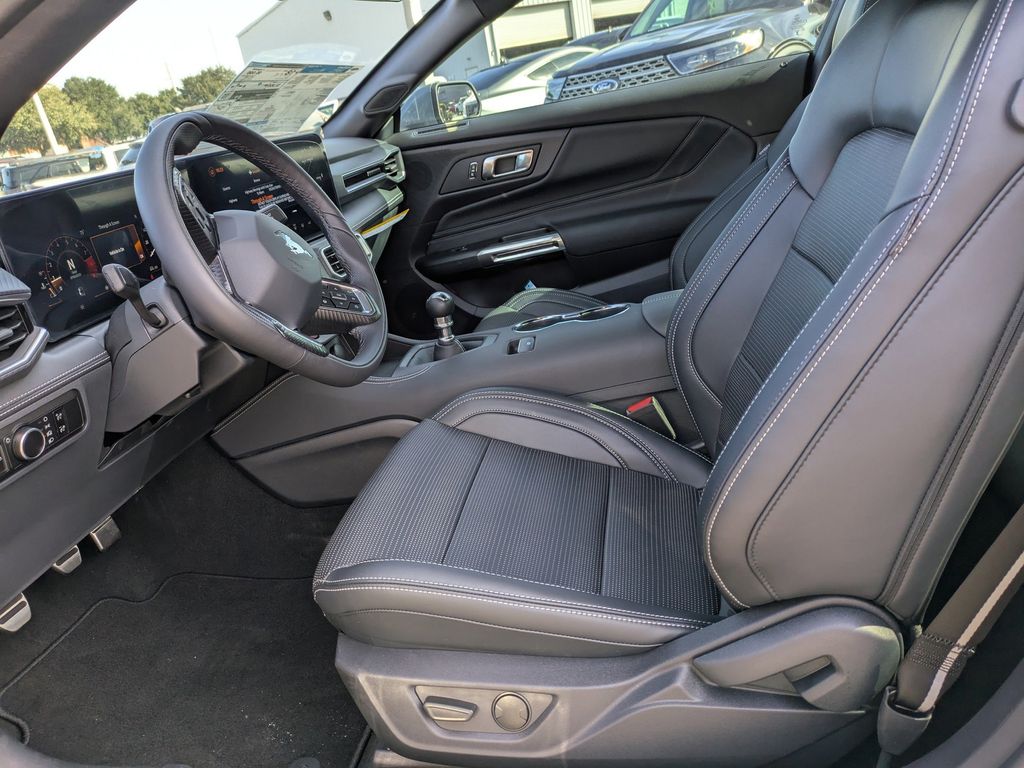 2025 Ford Mustang GT Premium Fastback