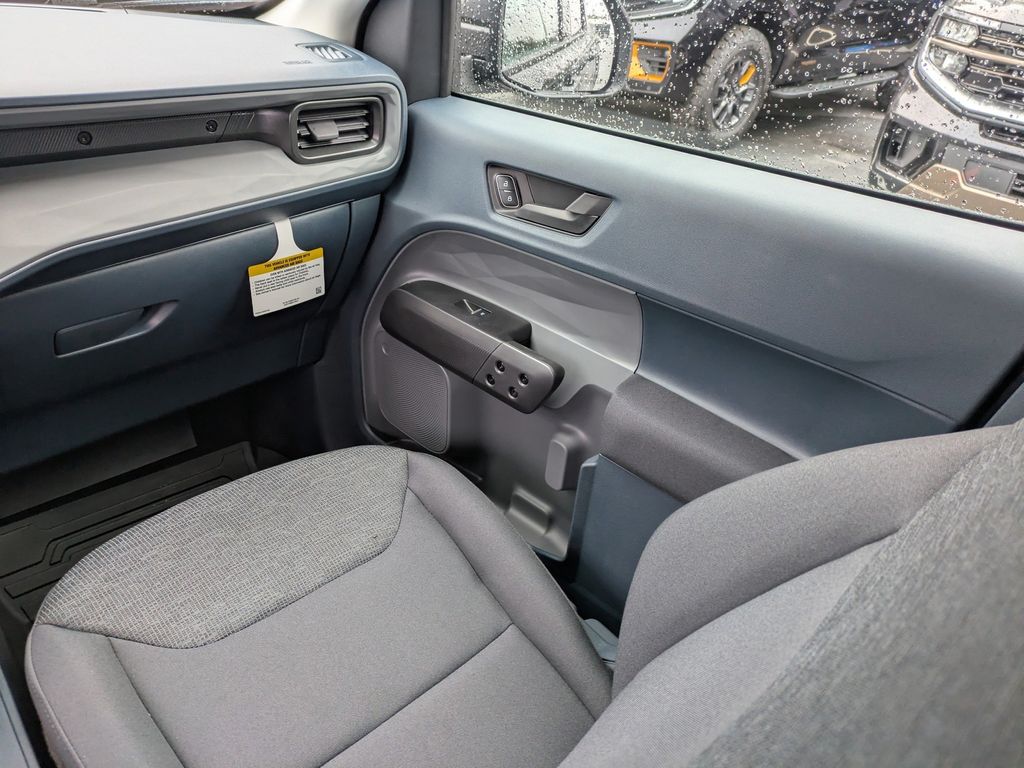 2025 Ford Maverick XL