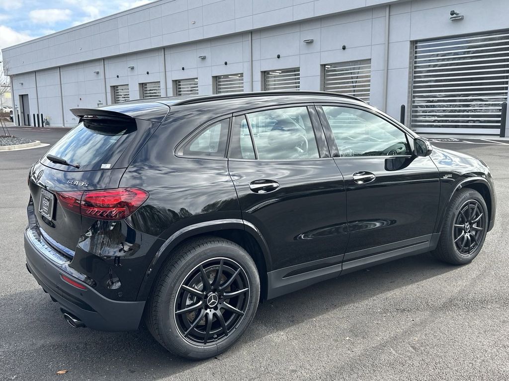 2025 Mercedes-Benz GLA GLA 35 AMG 8