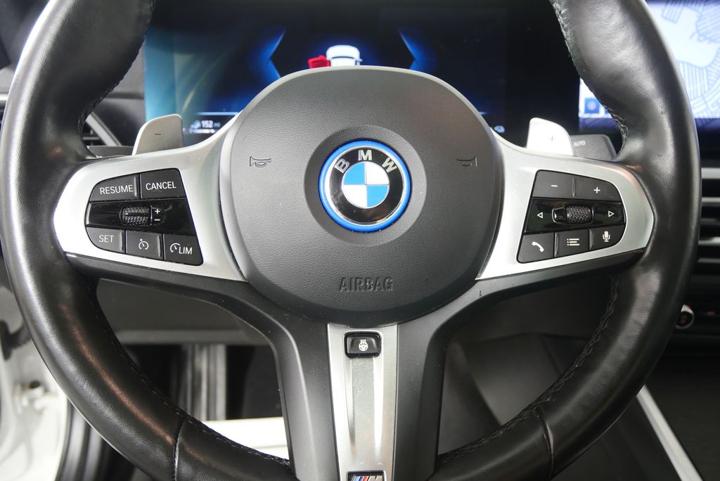 Thumbnail: 2024 BMW 3 Series - 20