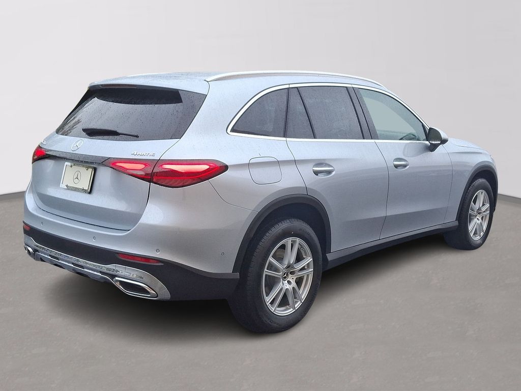 2025 Mercedes-Benz GLC 300 3