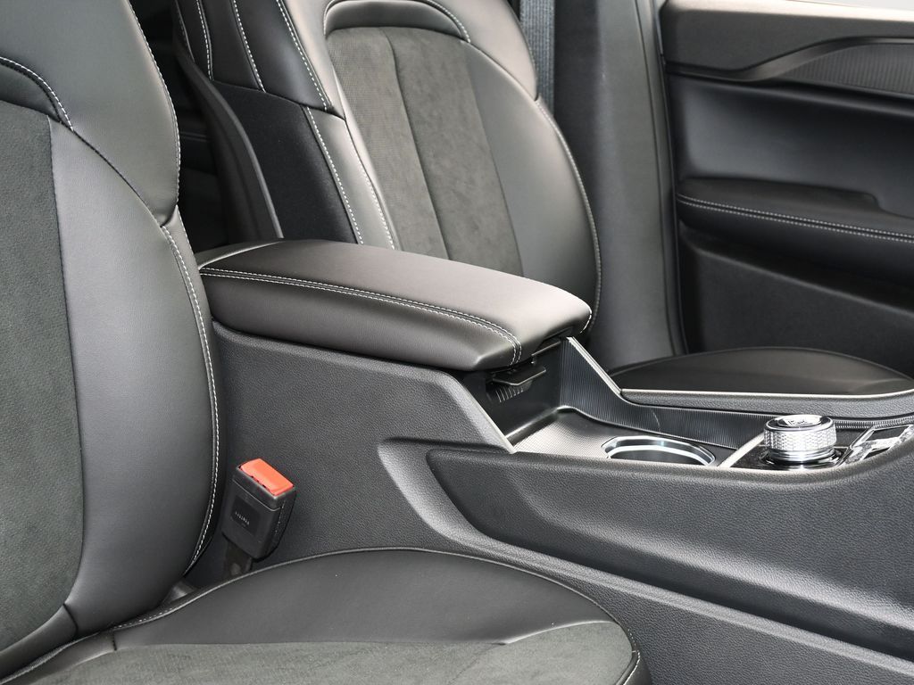 New 2025 Baltic Gray Metallic Clearcoat Jeep Altitude X image 35