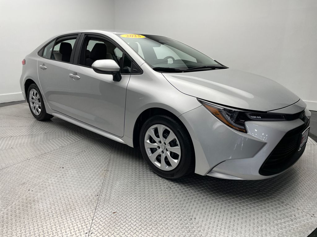 Thumbnail: 2025 Toyota Corolla - 3